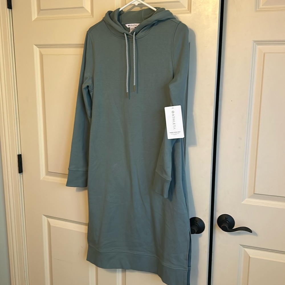 Athleta Triumph hoodie dress. New with tags